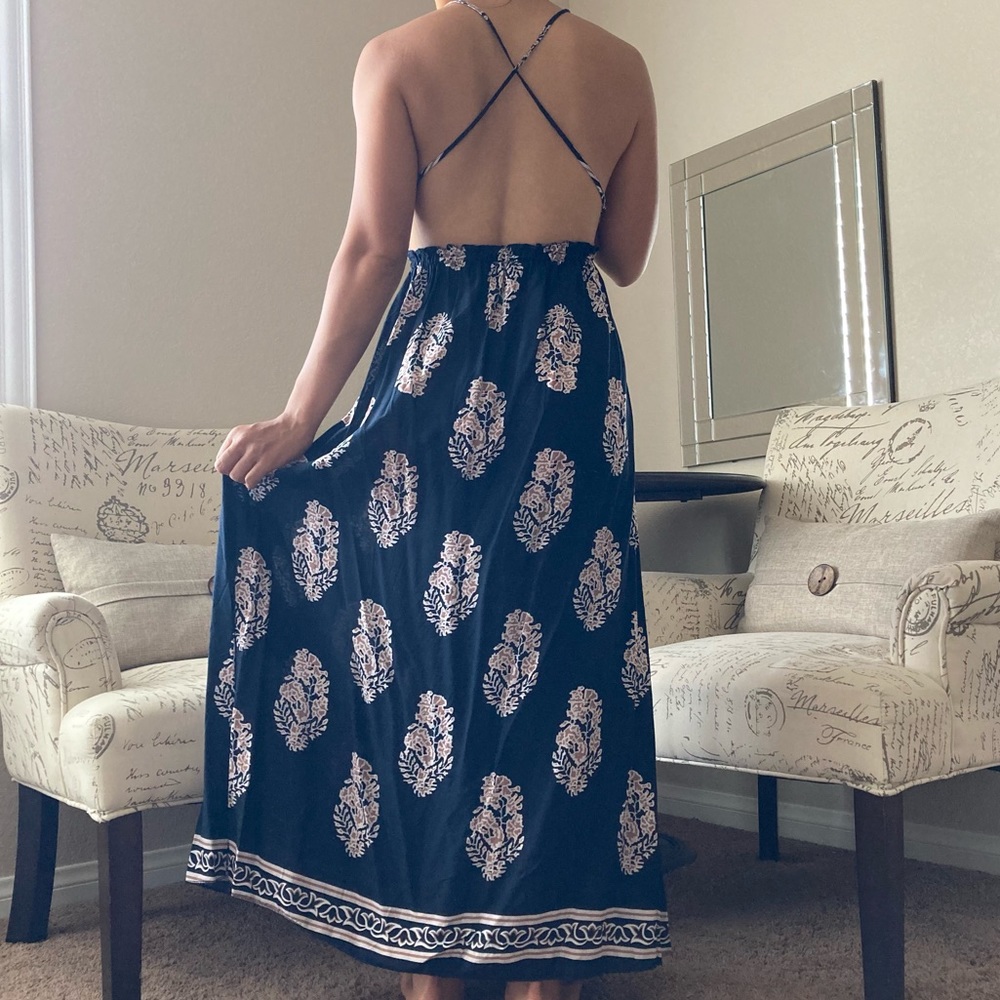 Backless summer maxi dress